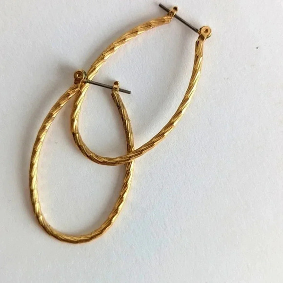 Gold Hoop  Rope Earrings - Picture 1 of 2